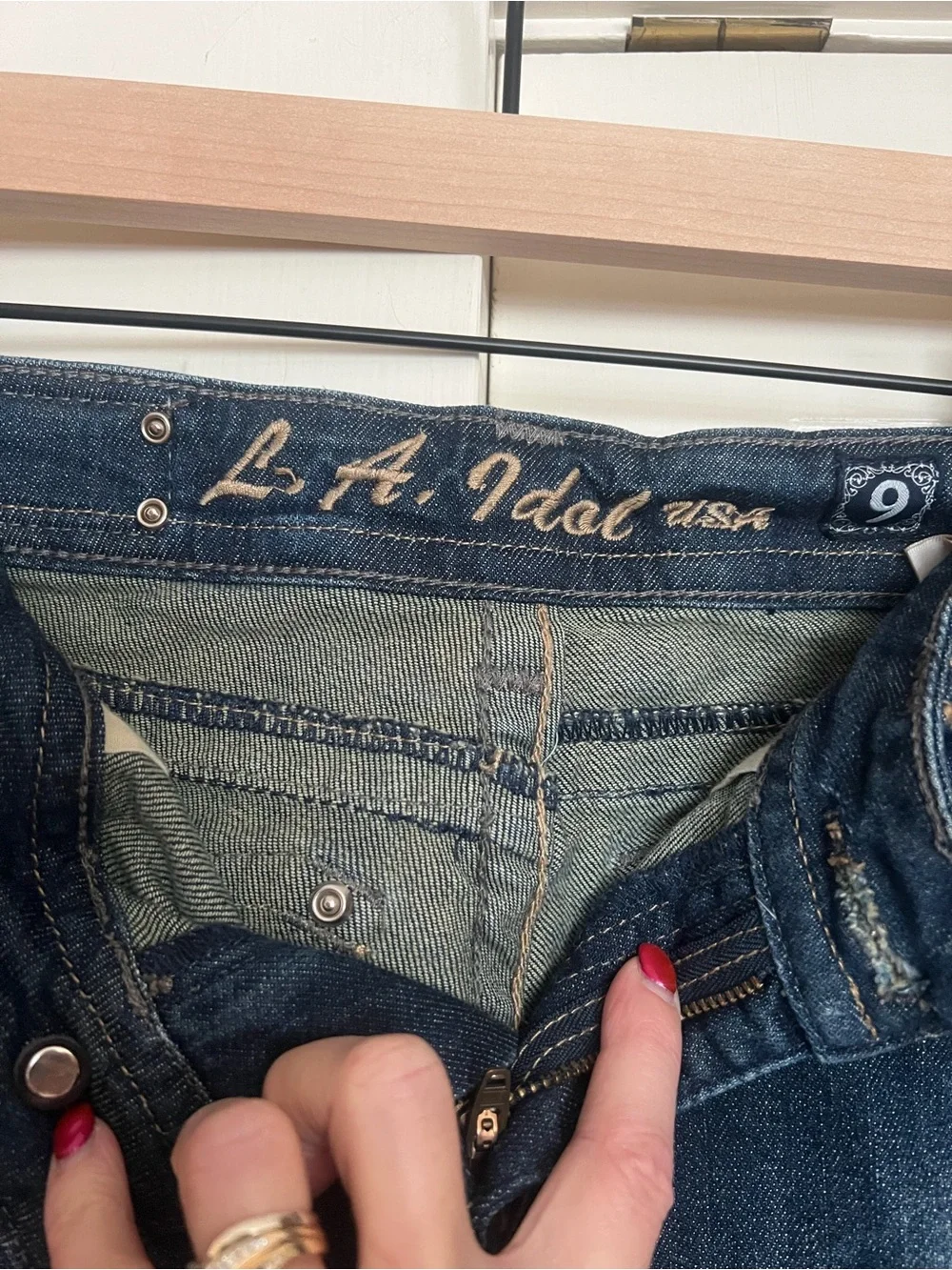 L.A. Idol Women's Denim Straight Leg 5 Pocket Jeans Size 9 NWOT
